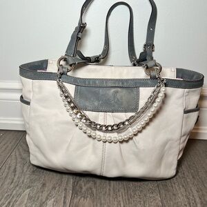 Coach Pleated East/West Gallery tote bag in white and gray leather